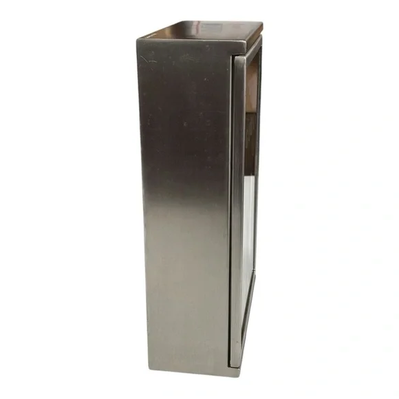Gucci Made in Italy stainless steel retail counter display merchandise case